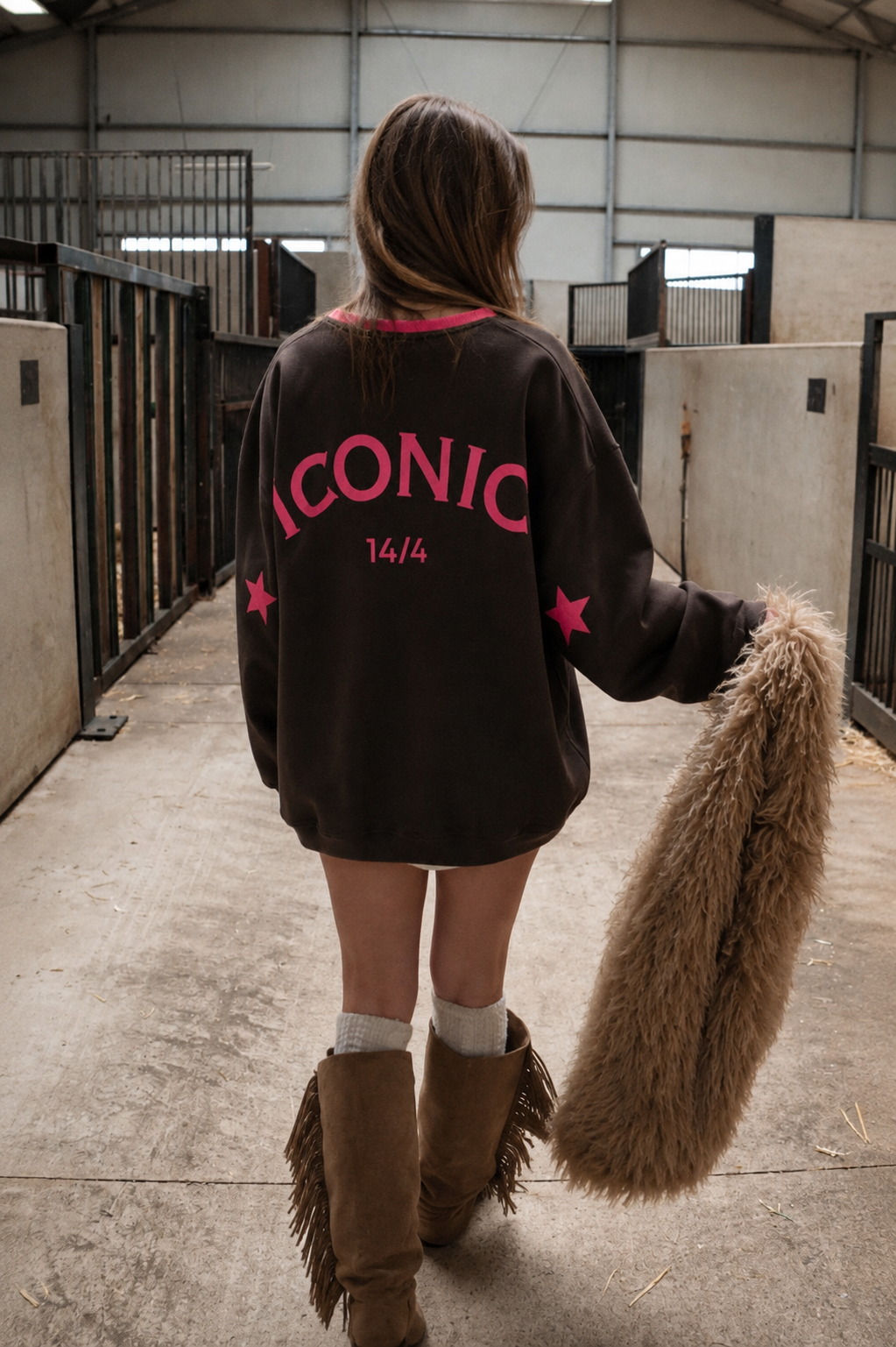 ICONIC STAR Sweater (Brown/Neon Pink)