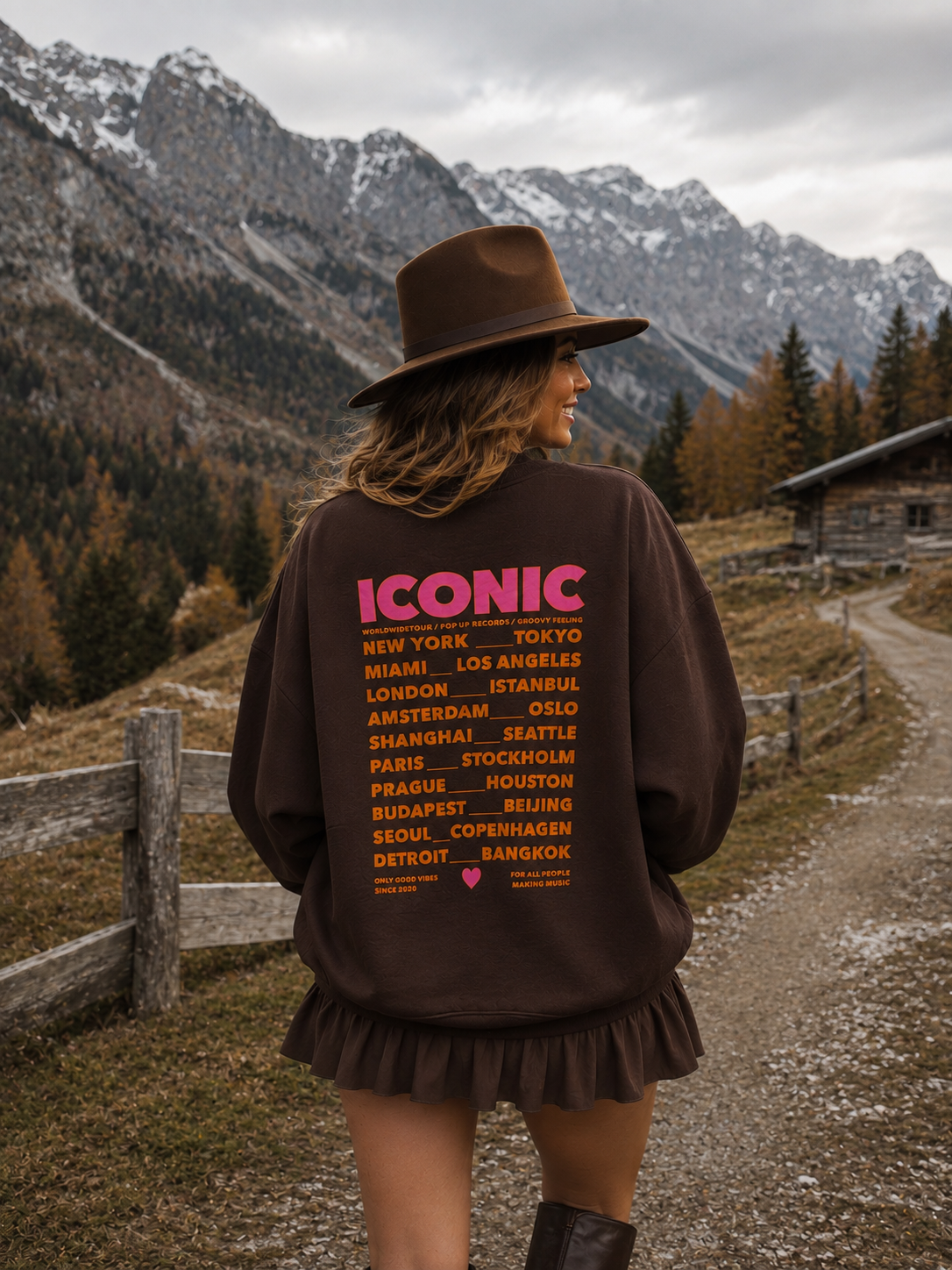 ICONIC Sweater (Brown/Neon Pink)
