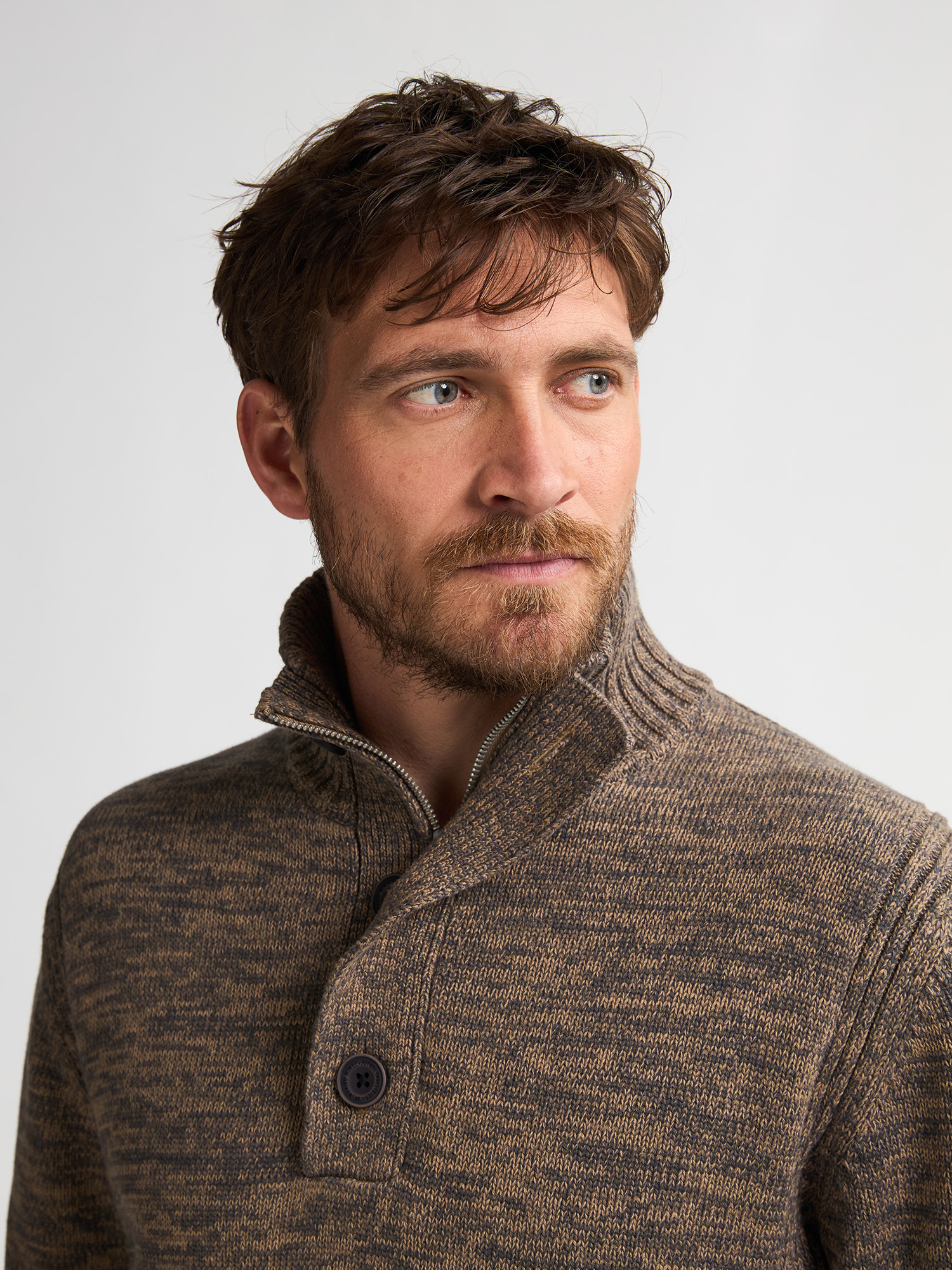 M-ROS-KWC206 Men Knit Neck Pullover (7140 Sand)