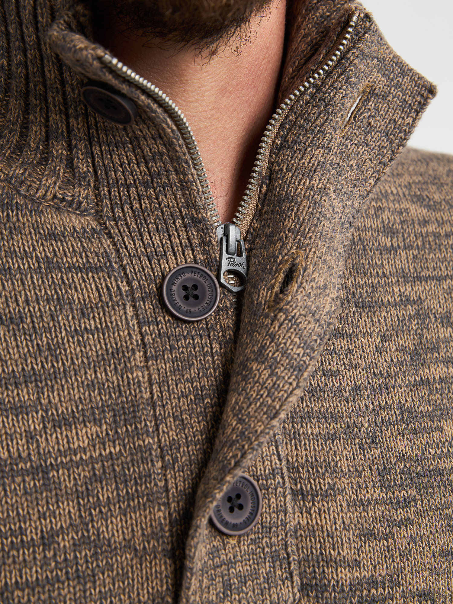 M-ROS-KWC206 Men Knit Neck Pullover (7140 Sand)