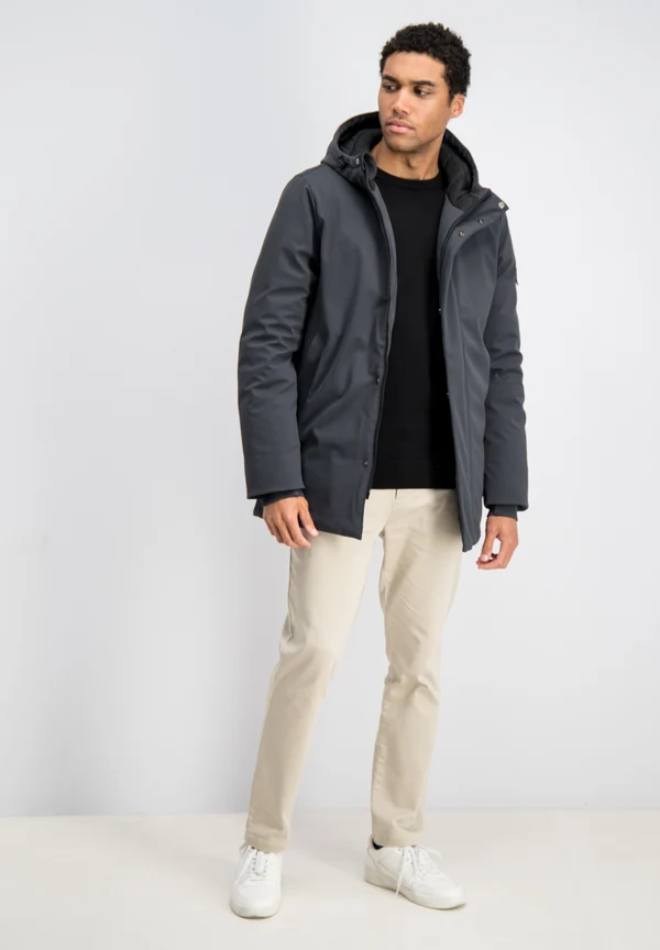5367554 CORE Minimalistic Jacket (Antra)