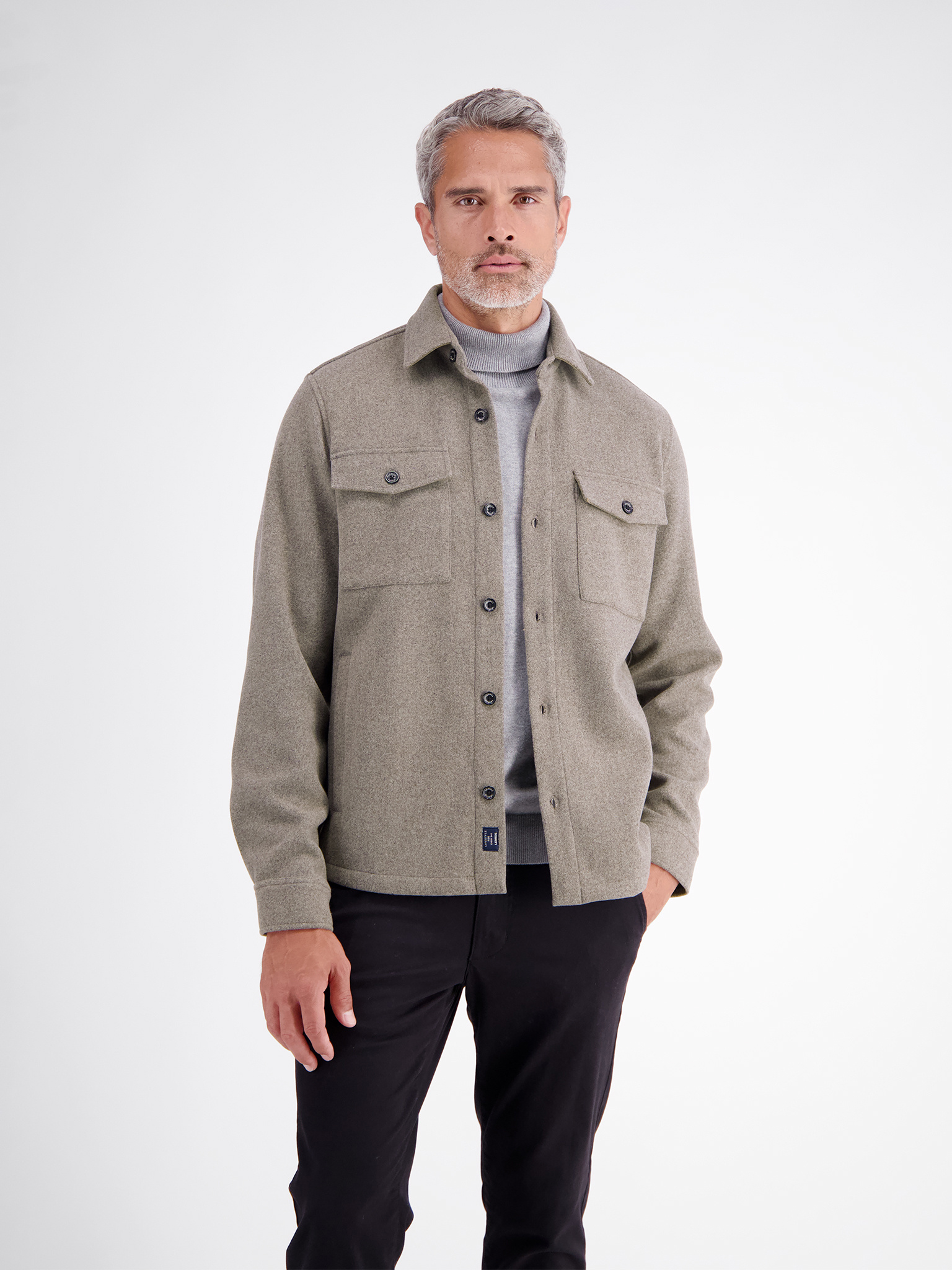 2601213 (142 TAN BEIGE)