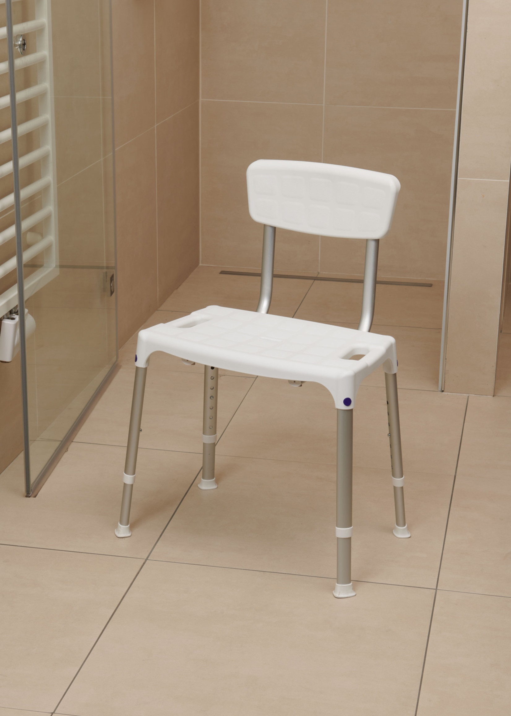 SecuCare douchestoel Quattro met rugleuning (wit, in hoogte verstelbaar)