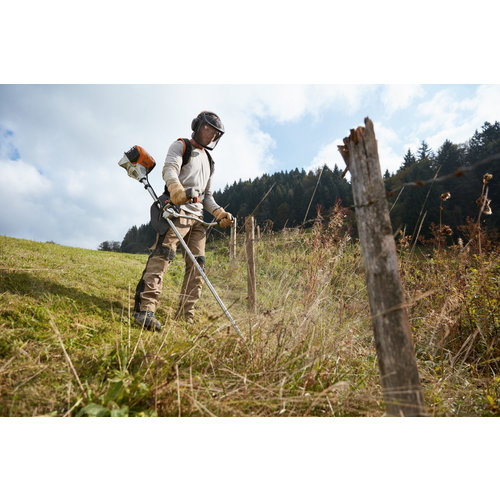 STIHL FS 91 benzine bosmaaier - AutoCut C 26-2 en grassnijblad 230-2 STIHL STIHL FS 91 benzine bosmaaier - AutoCut C 26-2 en grassnijblad 230-2