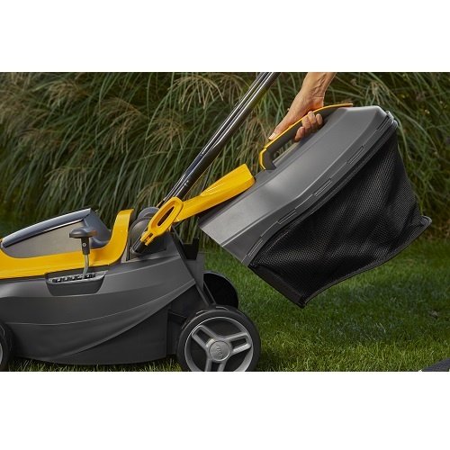 STIGA Collector 136e kit accu grasmaaier STIGA STIGA Collector 136e kit accu grasmaaier