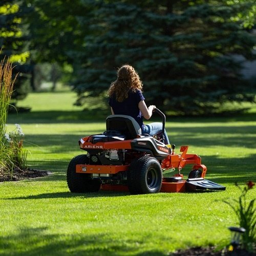 Ariens EDGE 42 benzine zitmaaier Ariens Ariens EDGE 42 benzine zitmaaier