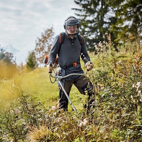 STIHL FS 131 benzine bosmaaier STIHL STIHL FS 131 benzine bosmaaier