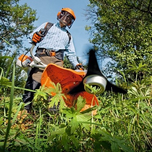 STIHL STIHL FS 240 C-E benzine bosmaaier - model 2021