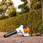 STIHL BGA 160 Accu bladblazer actieset met 2x AP 300 S accu en 1x AL 301 lader STIHL STIHL BGA 160 Accu bladblazer actieset met 2x AP 300 S accu en 1x AL 301 lader