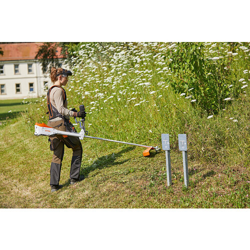 STIHL FSA 135 accu bosmaaier actieset met 2x AP 500 S accu en 1x AL 301 lader STIHL STIHL FSA 135 accu bosmaaier actieset met 2x AP 500 S accu en 1x AL 301 lader