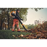 STIHL BRA 500 accu bladblazer actieset met 2x AP 500 S accu en 1x AL 301 lader STIHL STIHL BRA 500 accu bladblazer actieset met 2x AP 500 S accu en 1x AL 301 lader
