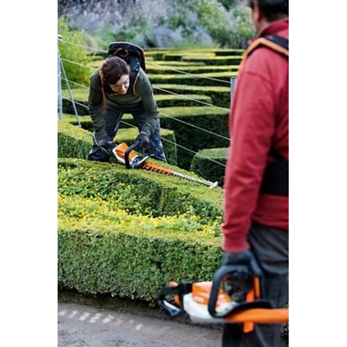 STIHL HSA 130 T accu heggenschaar set - 75 cm STIHL STIHL HSA 130 T accu heggenschaar set - 75 cm