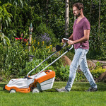 STIHL RMA 235 accu grasmaaier actieset met 2x AK 20 accu en 1x AL 101 lader STIHL STIHL RMA 235 accu grasmaaier actieset met 2x AK 20 accu en 1x AL 101 lader