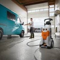 Hoeveel water komt er uit een hogedrukspuit?