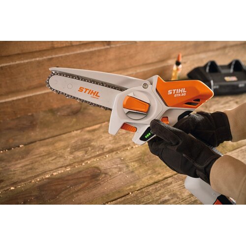 STIHL GTA 30 mini accu kettingzaag actieset met 4x AS 2 accu en AL 5-2 lader STIHL STIHL GTA 30 mini accu kettingzaag actieset met 4x AS 2 accu en AL 5-2 lader