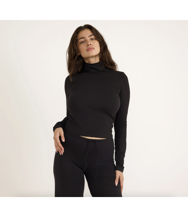 Everyday Turtleneck Black