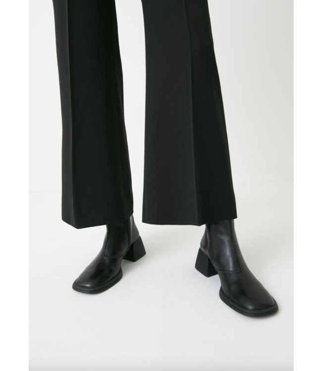 Ansie Black - size 38