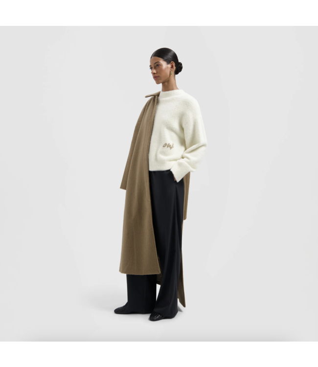 Fluffy Script Logo Knit Off White