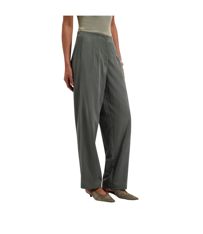 Crinkled Barrel Leg Pant Tradewinds