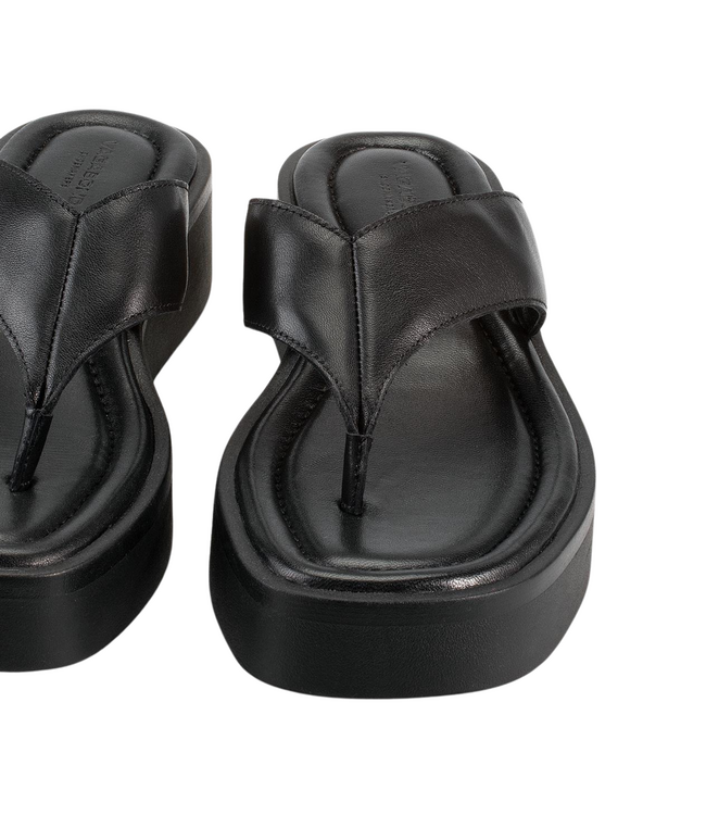 Vagabond Danya Black