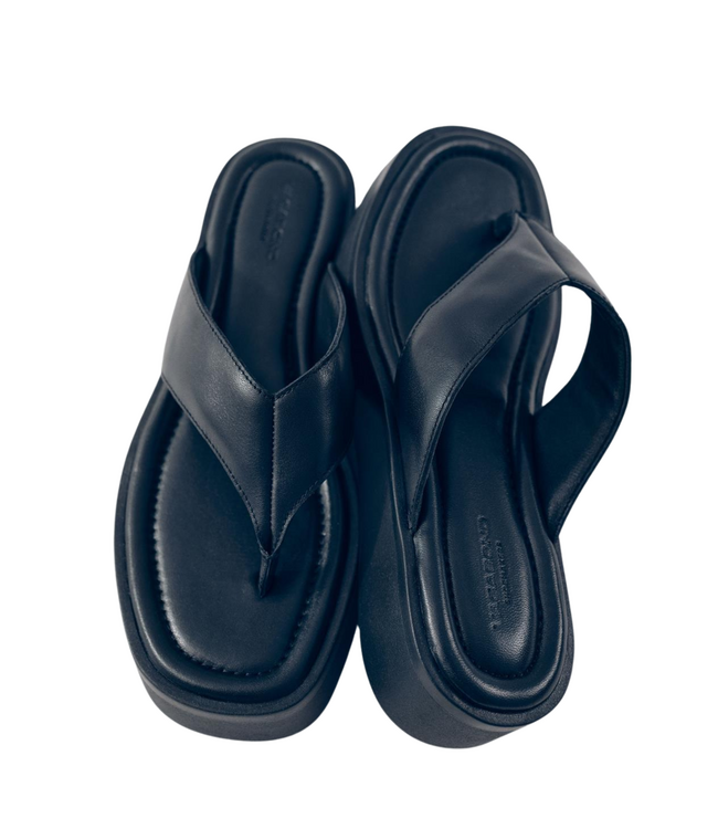 Vagabond Danya Black