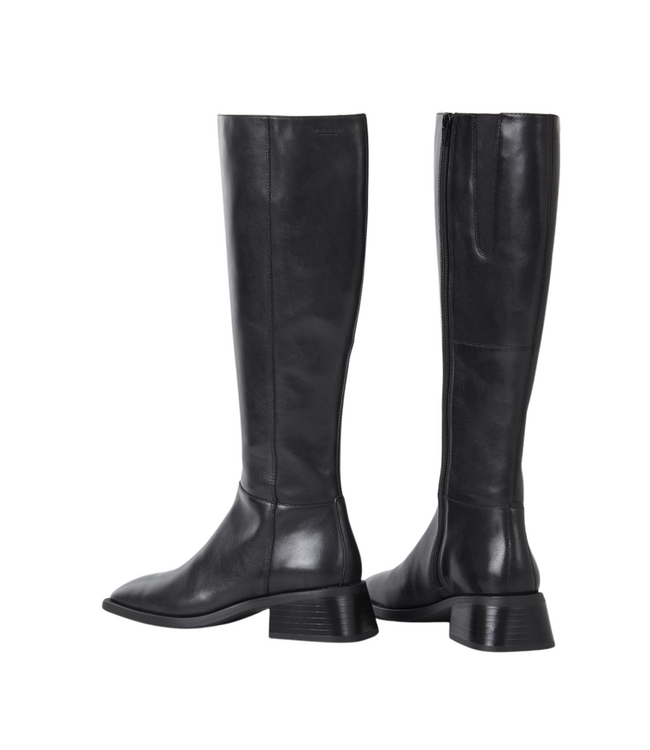 Blanca Black
