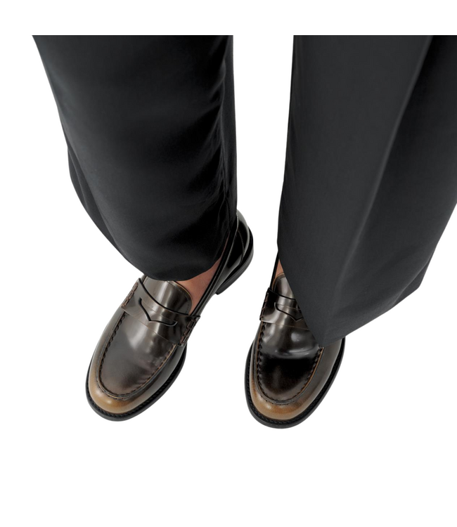 Linn Loafer Walnut