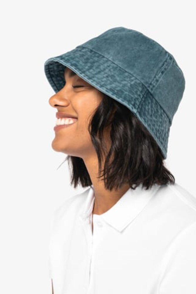 Native Spirit Een hippe Bob voor hem en haar | Washed Black Native Spirit Een hippe Bob voor hem en haar | Washed Black