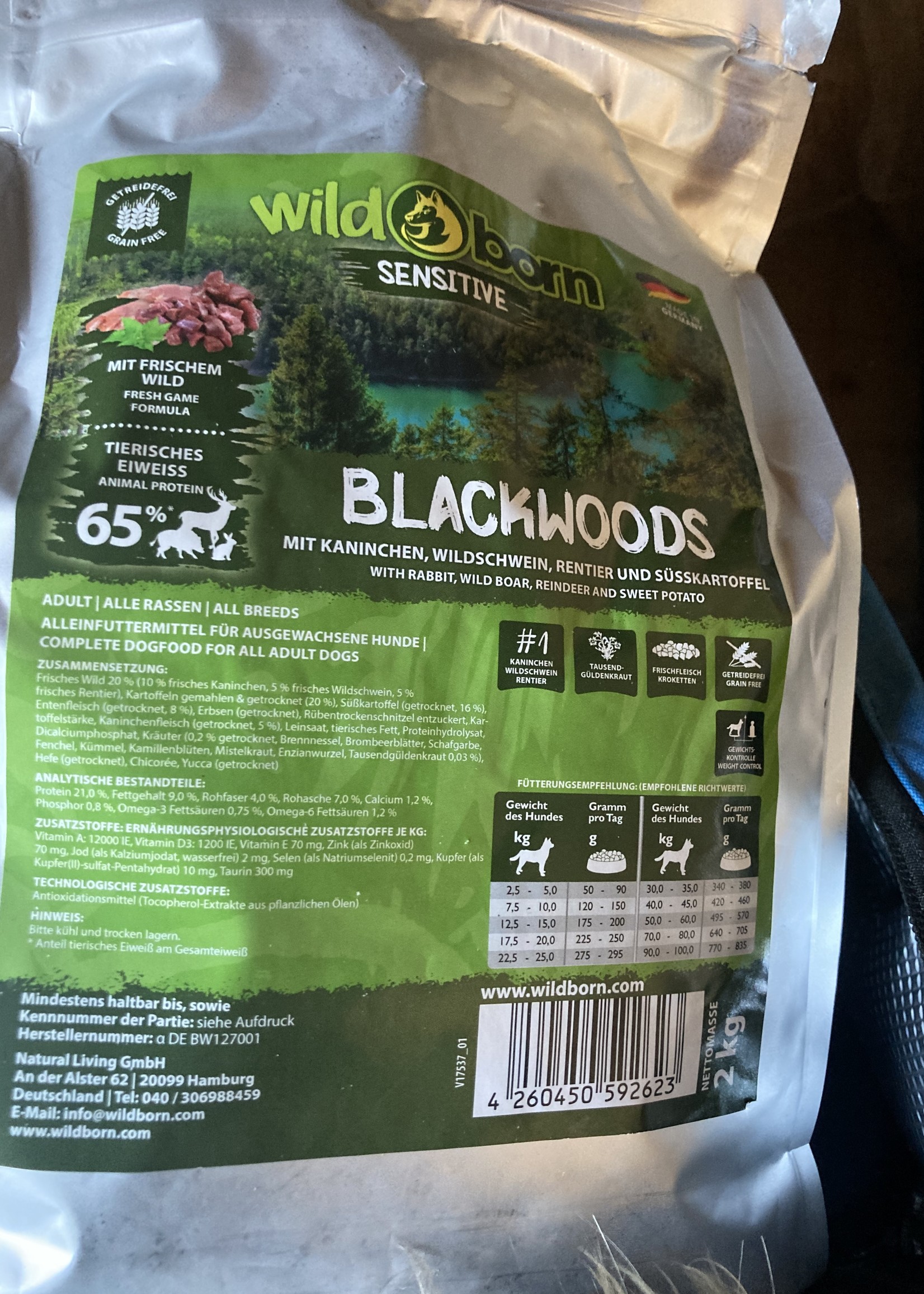 Wild Born konijn, rendier en wild zwijn