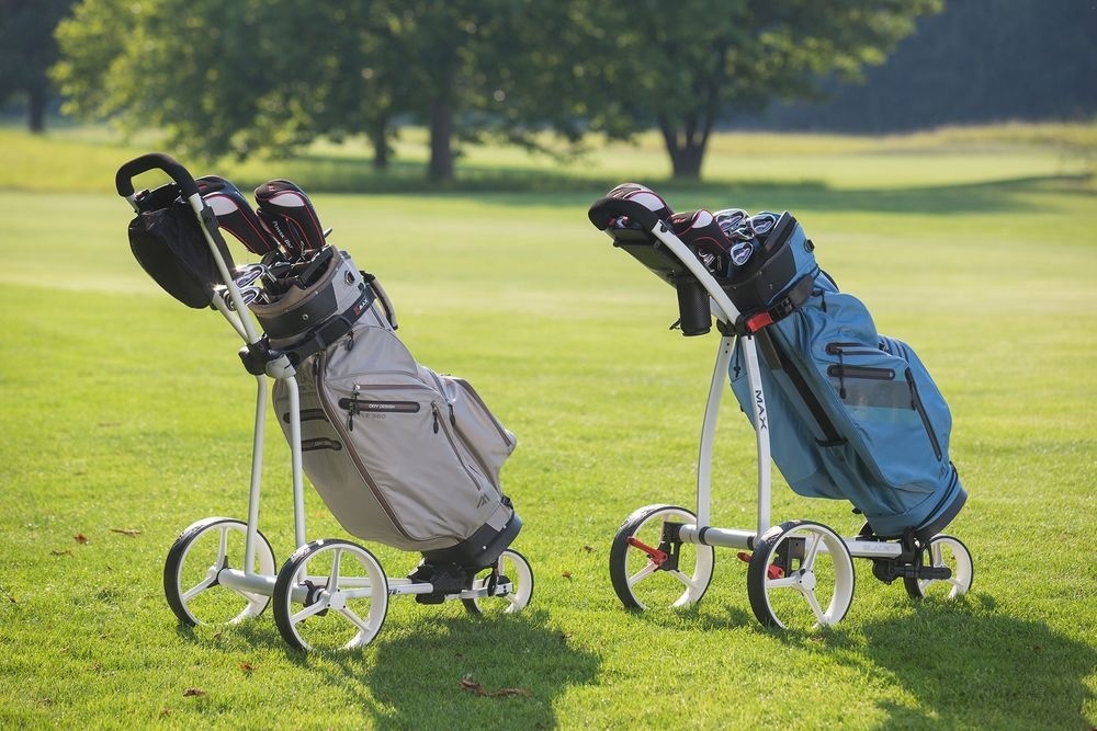 How to Organize a Golf Bag - Life with Less Mess