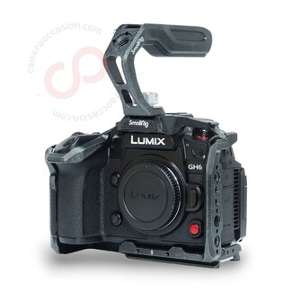 Panasonic  Lumix GH6 + Smallrig cage + tophandle nr. 0220