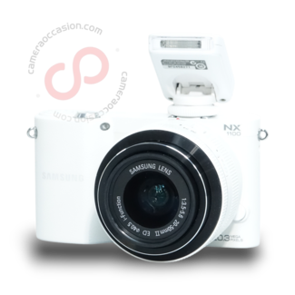 Samsung NX1100 + 20-50mm 3.5-5.6 nr. 0172