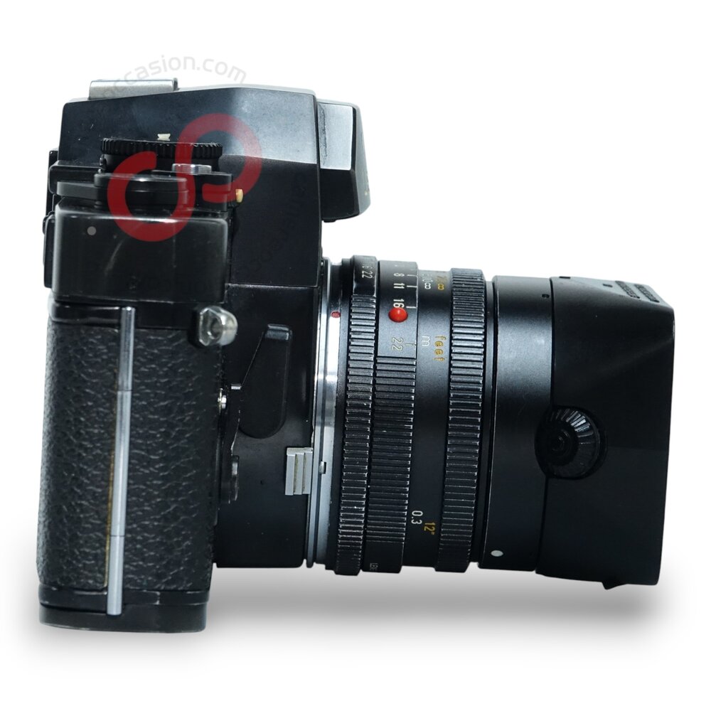 Leica R3 Electronic + Leica Elmarit - R 28mm 2.8 11204 - 3 cam nr. 0713