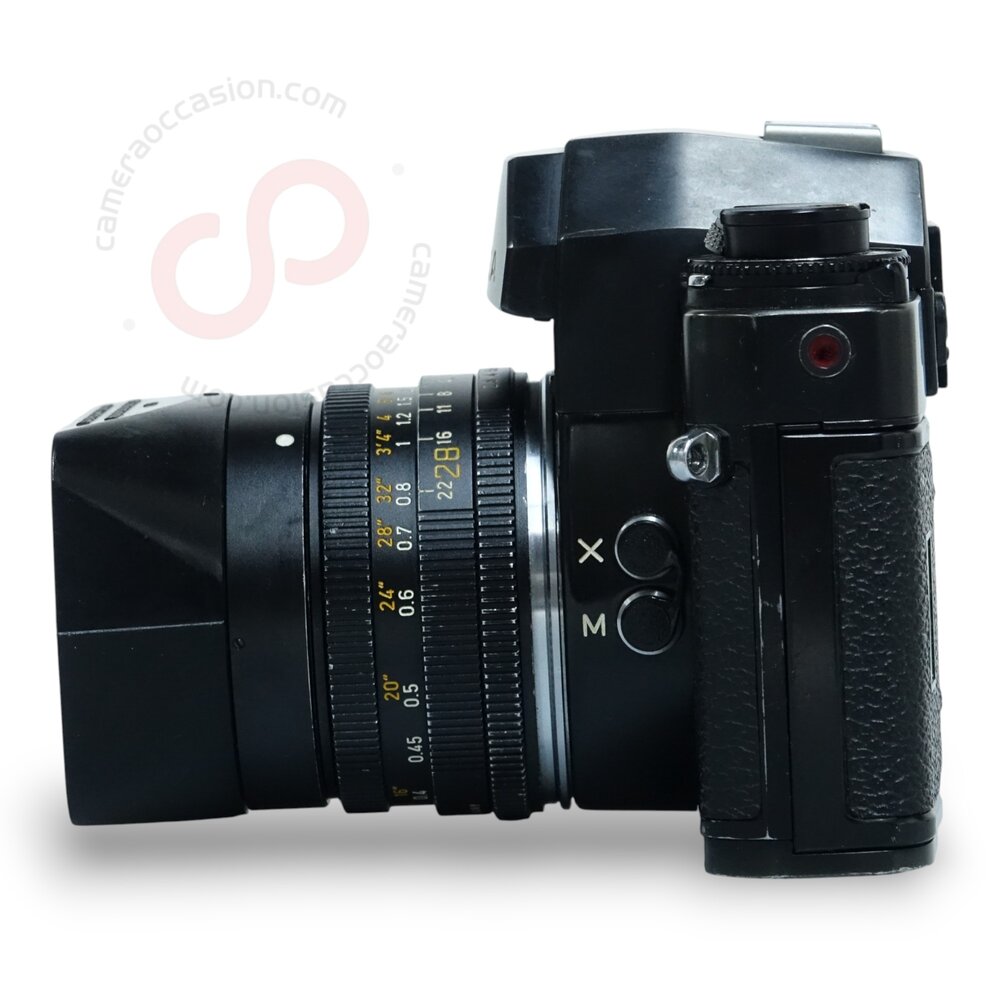 Leica R3 Electronic + Leica Elmarit - R 28mm 2.8 11204 - 3 cam nr. 0713