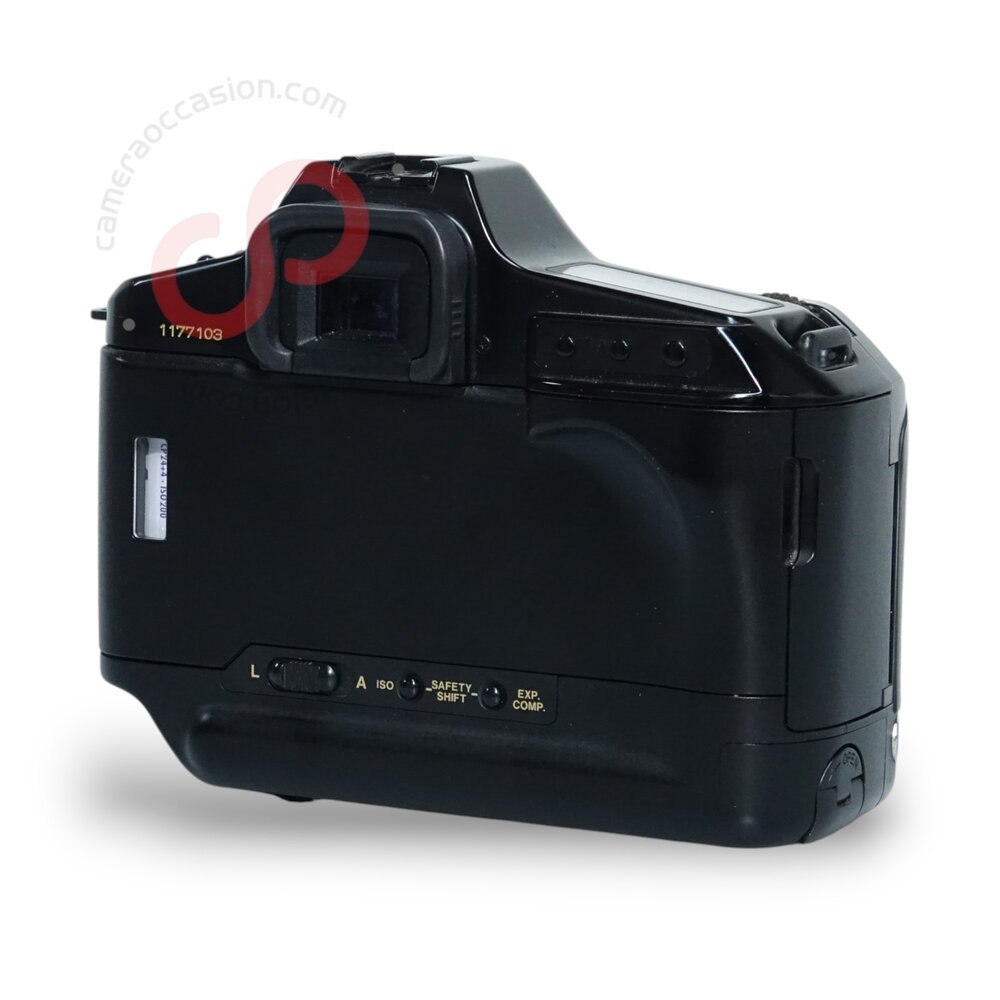 Canon T90 + FD 50mm 1.8 nr. 0941