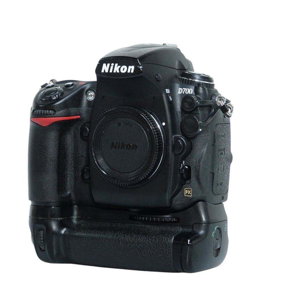 Nikon D700 zwart + Battery Grip nr. 1238