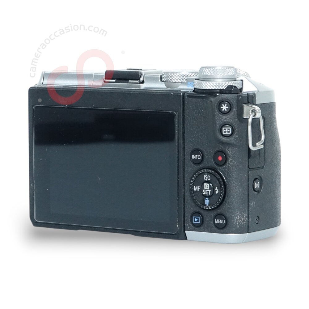 Canon EOS M6 Mark I zilver + 15-45mm IS STM nr. 1250
