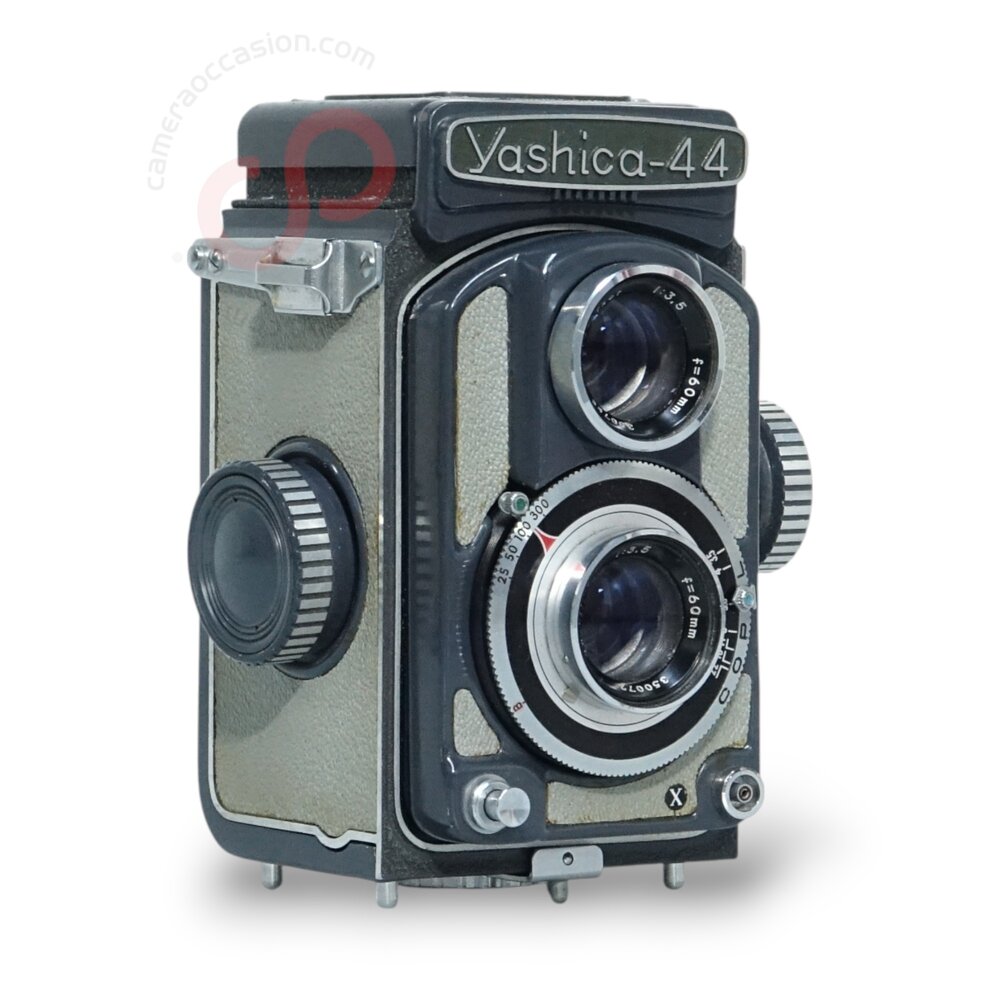Yashica 44 TLR + Case nr. 1373