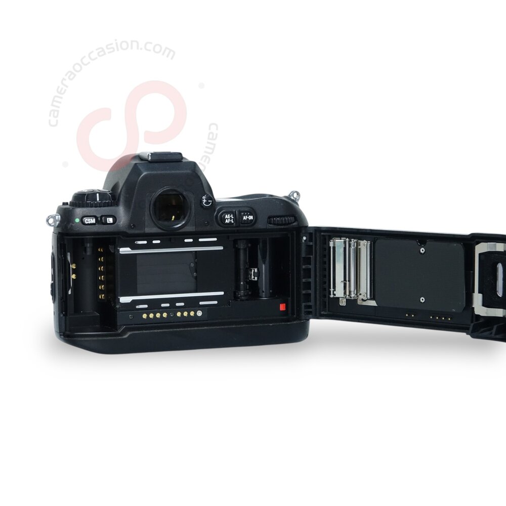 Nikon F100 35mm spiegelreflexcamera (SLR) nr. 2096