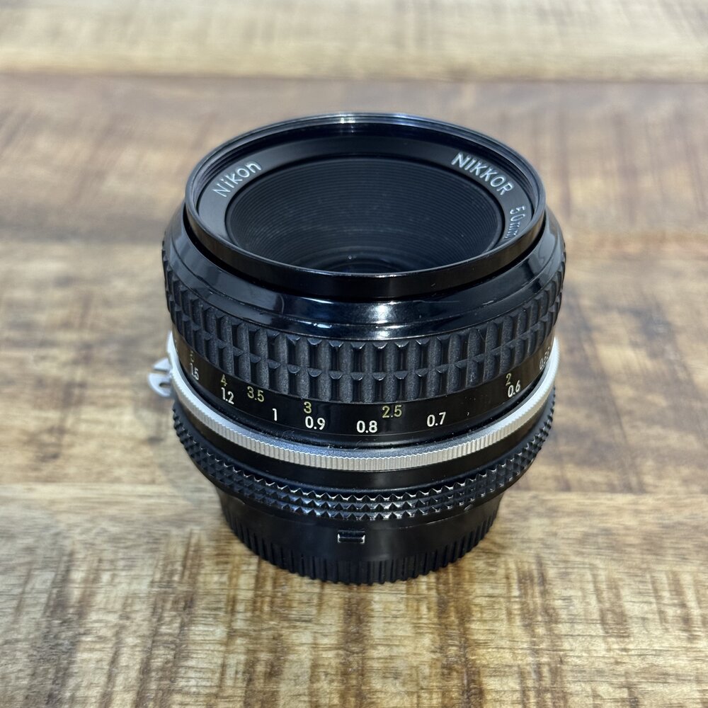 Nikon 50mm 2.0 nr. 2395