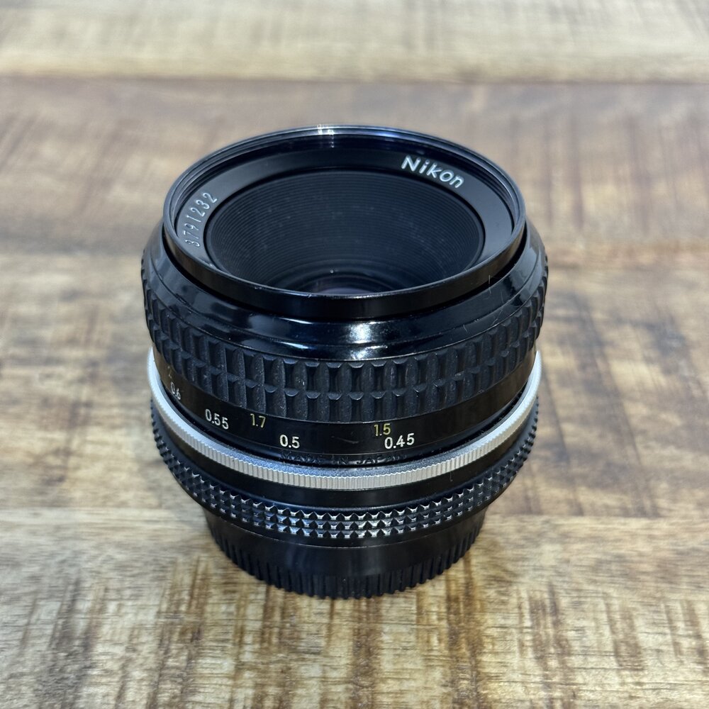 Nikon 50mm 2.0 nr. 2395