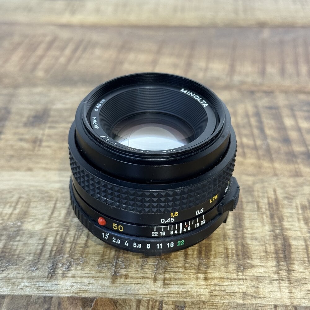 Minolta 50mm 1.7 MD nr. 2421
