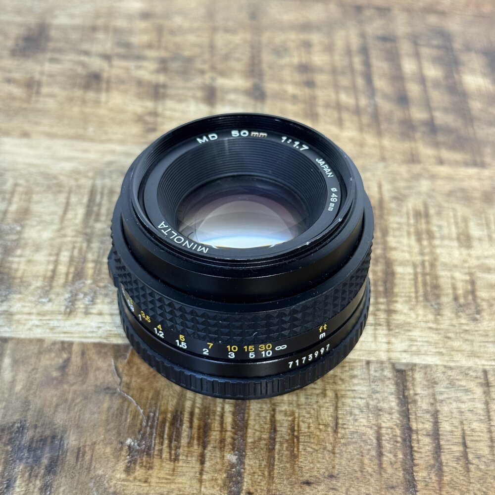 Minolta 50mm 1.7 MD nr. 2421