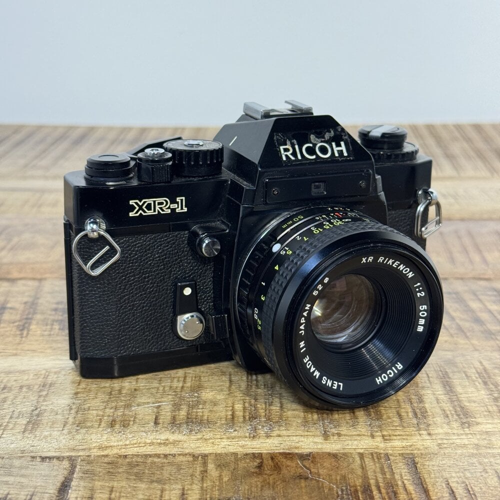 Ricoh XR-1 + 50mm 2.0 XR nr. 2423