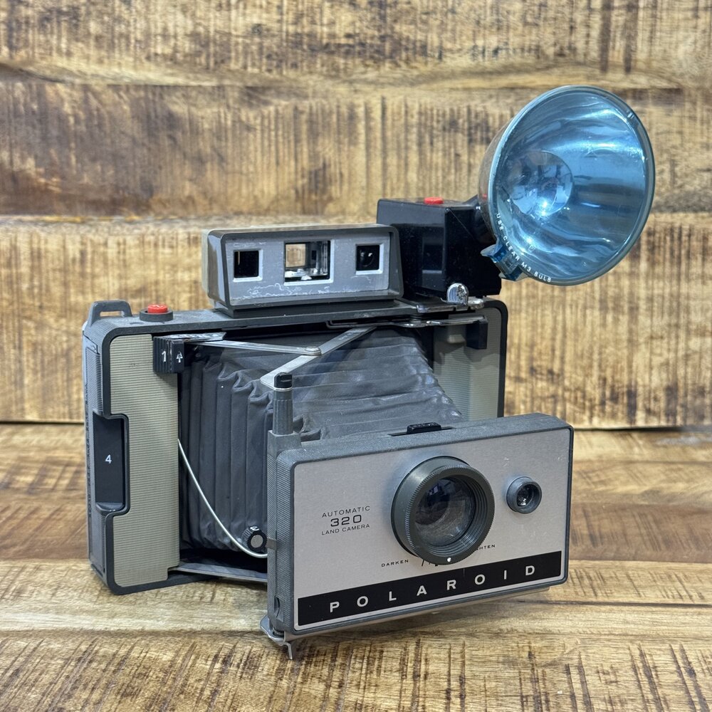Polaroid 320 Land Camera nr. 2651