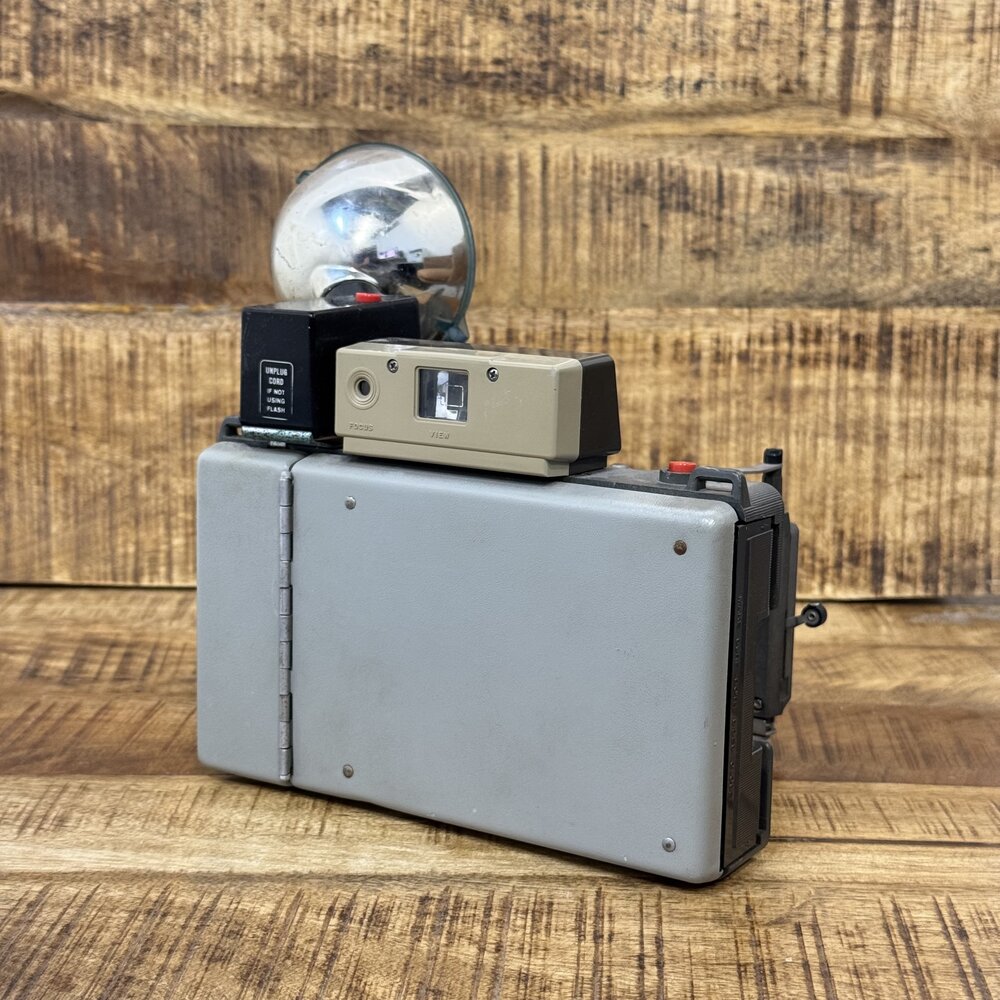 Polaroid 320 Land Camera nr. 2651