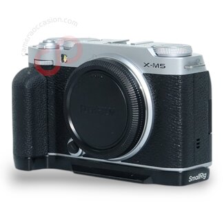 Fujifilm X-M5 Zilver + Smallrig case nr. 2752