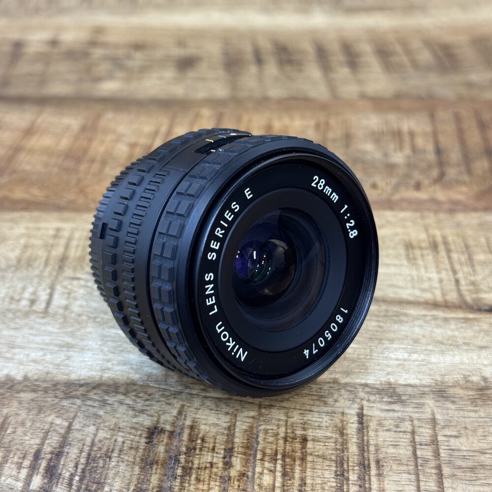 Nikon 28mm 2.8 E Series nr. 2981