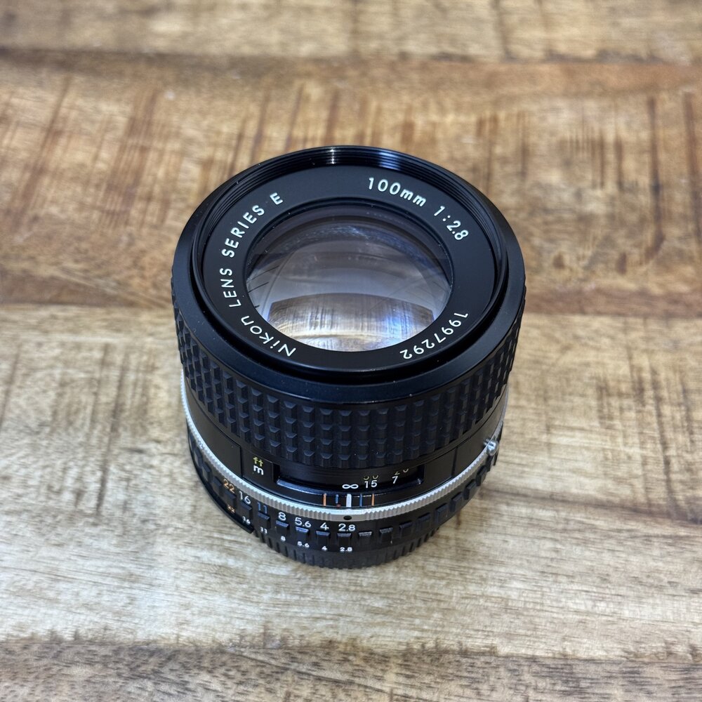 Nikon 100mm 2.8 E Series nr. 2982