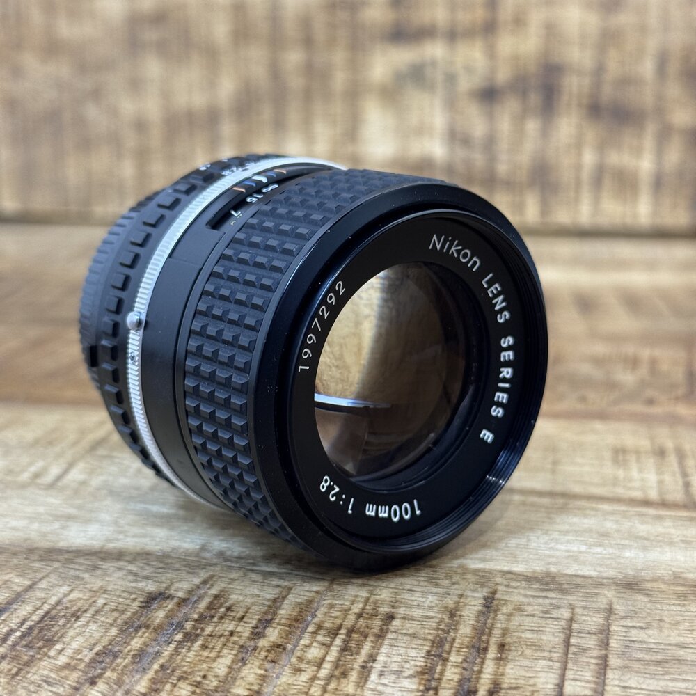 Nikon 100mm 2.8 E Series nr. 2982